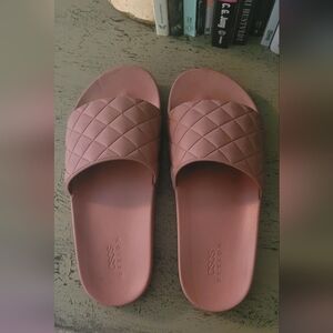 Size 9 Asos quilted slides